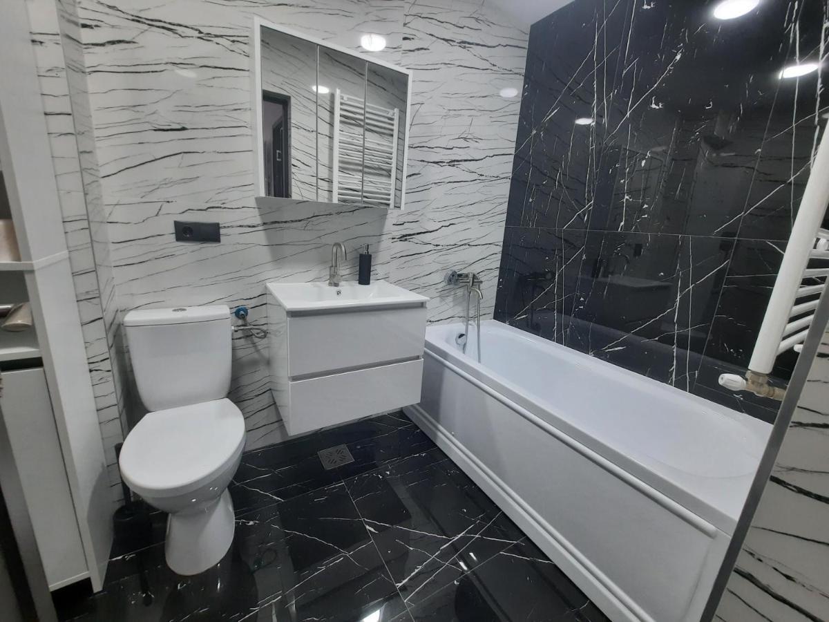 Apartament Coco Apartment Baia Mare Bagian luar foto